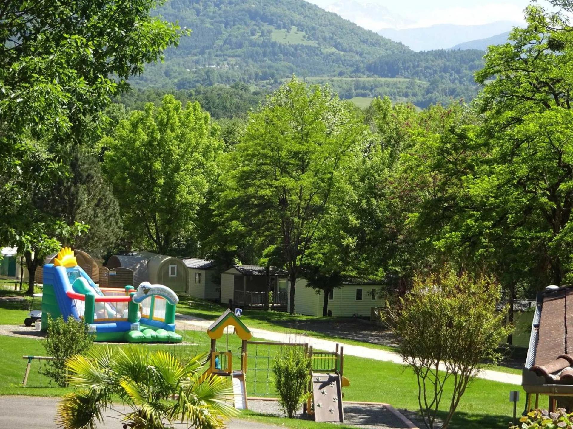Camping - Piscine - Ccbaieb Montjoie-en-Couserans Exterior photo